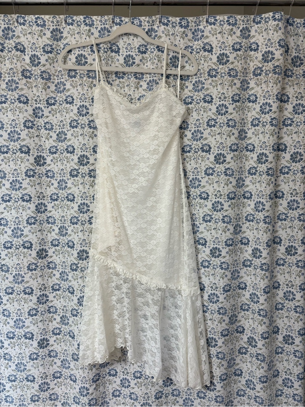 Old Navy White Lace Spaghetti-Strap Midi Dress